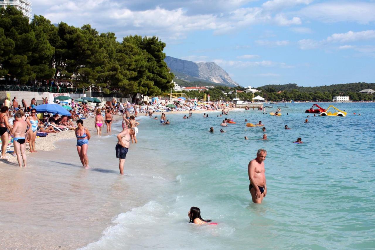 Apartments And Rooms By The Sea Tucepi, Makarska - 6058 Luaran gambar