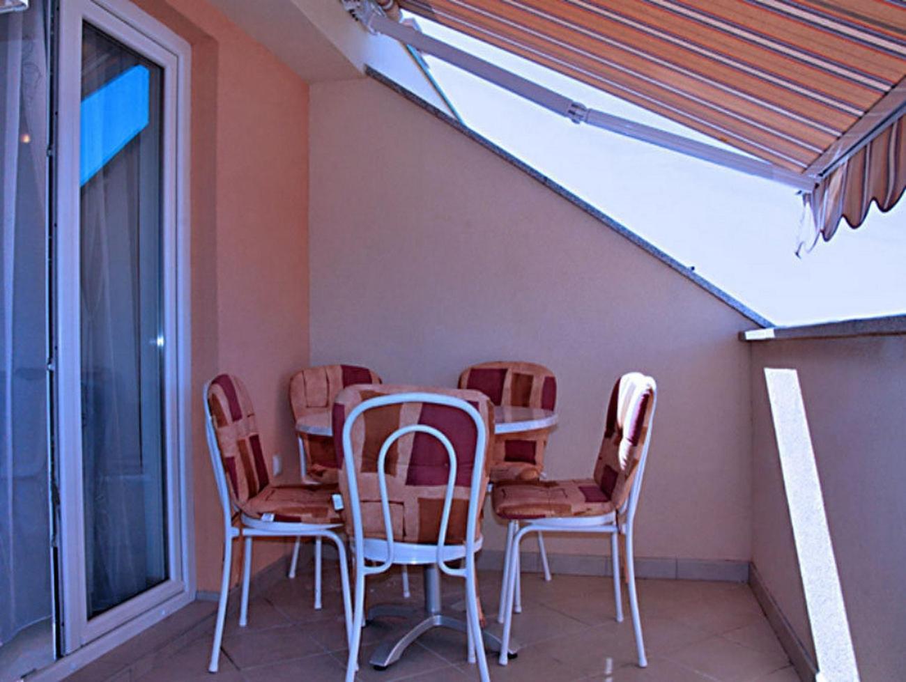 Apartments And Rooms By The Sea Tucepi, Makarska - 6058 Luaran gambar